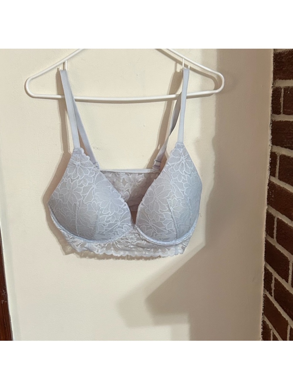 PINK Victoria's Secret Size XL Pale Gray  Lace Plunge Bra